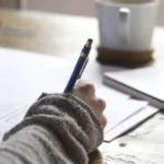 ¿Qué datos obligatorios lleva un recetario médico en Perú?